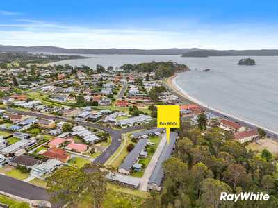 ONLY 200 METRES TO CASEYS BEACH!: NSW Batehaven, NSW 2536 Unit | Prop-GPT the AI-Powered Property Portal