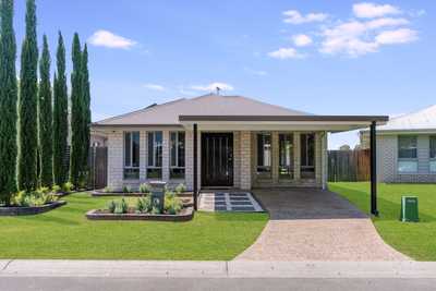 Your Everyday Escape in the Heart of Loganlea: QLD Loganlea, QLD 4131 House | Prop-GPT the AI-Powered Property Portal