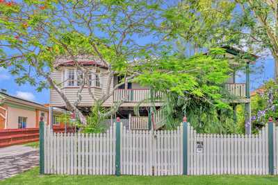 A RARE 810SQM CANVAS OF QUEENSLANDER CHARM AND FUTURE POTENTIAL: QLD Corinda, QLD 4075 House | Prop-GPT the AI-Powered Property Portal