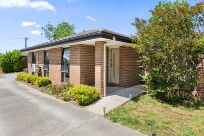 Spacious and Modern Single Title Townhouse: ACT Macquarie, ACT 2614 House | Prop-GPT the AI-Powered Property Portal