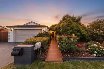 LIFE IN FULL COLOUR AT COBALT COURT: VIC Pakenham, VIC 3810 House | Prop-GPT the AI-Powered Property Portal