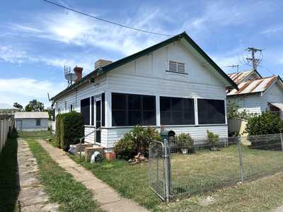 CENTRALLY LOCATED - FEELS LIKE HOME: NSW Moree, NSW 2400 House | Prop-GPT the AI-Powered Property Portal