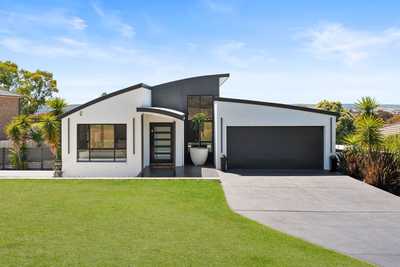 Elevated Living with Breathtaking Views & Space to Thrive: NSW Goulburn, NSW 2580 House | Prop-GPT the AI-Powered Property Portal