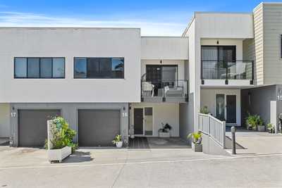 OVERSIZED FOUR BEDROOM MODERN TOWNHOUSE IN PRIME LOCATION WITH HOUSE LIKE PROPORTIONS & AFFORDABLE BODY CORPORATE!: QLD Springwood, QLD 4127 House | Prop-GPT the AI-Powered Property Portal