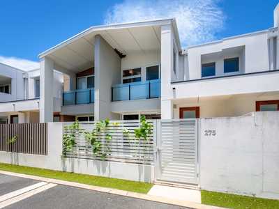 FUNKY, MODERN, CENTRAL AND INCREDIBLY WELL KEPT!: QLD Robina, QLD 4226 Apartment | Prop-GPT the AI-Powered Property Portal