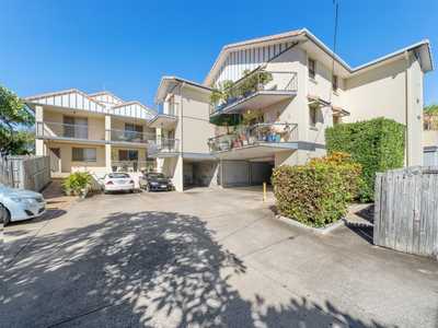 A Versatile Split-Level Home with Scope to Personalise: QLD New Farm, QLD 4005 Apartment | Prop-GPT the AI-Powered Property Portal