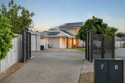 Family Living in a Sought-After Lindisfarne Enclave: TAS Lindisfarne, TAS 7015 House | Prop-GPT the AI-Powered Property Portal