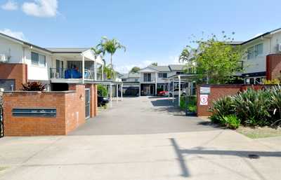 Spacious Townhouse - Walk to Everything!: QLD West Gladstone, QLD 4680 Townhouse | Prop-GPT the AI-Powered Property Portal