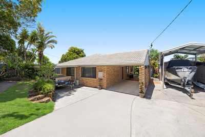 LOW-MAINTENANCE, MODERN FAMILY LIVING ON A LARGE BLOCK, PLENTY OF PARKING & SHED SPACE! GREAT LOCATION!: QLD Bli Bli, QLD 4560 House | Prop-GPT the AI-Powered Property Portal