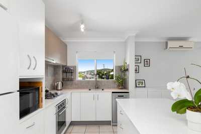 Freshly renovated & positioned for lifestyle - stroll to IGA, cafes & express buses: QLD Carina, QLD 4152 Unit | Prop-GPT the AI-Powered Property Portal