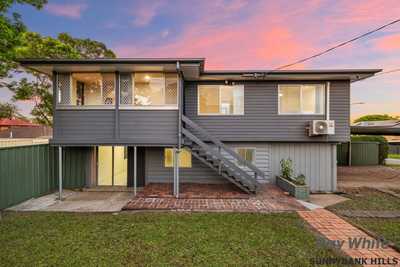 REFRESHED AND VIBRANT HIGHSET IN HIGHLY SOUGHT AFTER POCKET: QLD Sunnybank Hills, QLD 4109 House | Prop-GPT the AI-Powered Property Portal