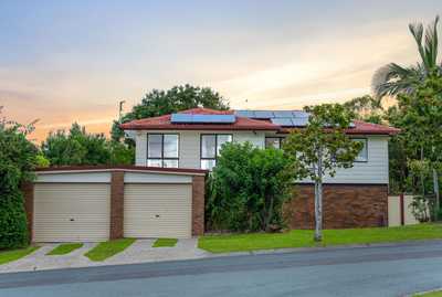 **AVAILABLE NOW** Spacious Living On 759m2, Freshly Updated & Move-in Ready!: QLD Hillcrest, QLD 4118 House | Prop-GPT the AI-Powered Property Portal