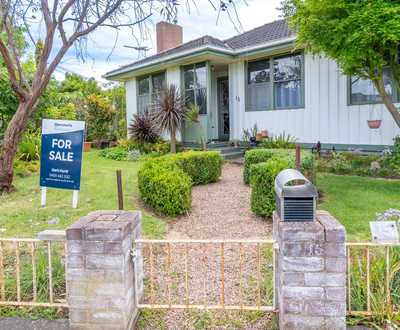 15 Overend Crescent, SALE, VIC 3850 - House for Sale - harcourts.net: VIC Sale, VIC 3850 House | Prop-GPT the AI-Powered Property Portal