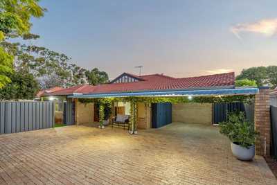 Manning Family Home: WA Manning, WA 6152 House | Prop-GPT the AI-Powered Property Portal