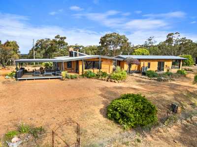 8.049HA (19.89) A Versatile & Feature Packed Offering With Spectacular VIews: VIC Lamplough, VIC 3352 House | Prop-GPT the AI-Powered Property Portal