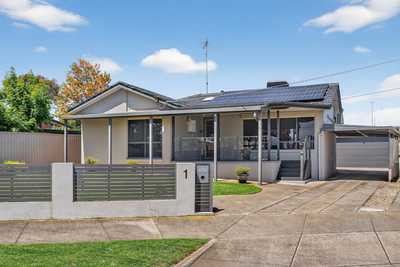 Family Home with Solar Heated Indoor Pool: VIC Corio, VIC 3214 House | Prop-GPT the AI-Powered Property Portal