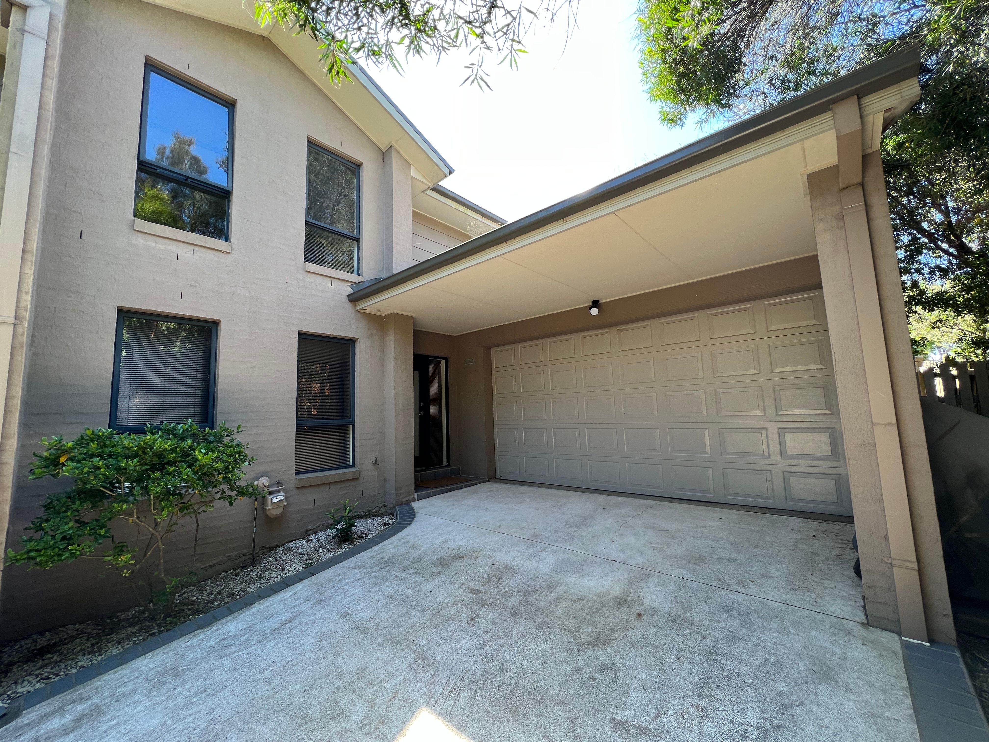Prop-GPT: DuplexSemi-detached: NSW Flinders, NSW 2529 Home For Rent