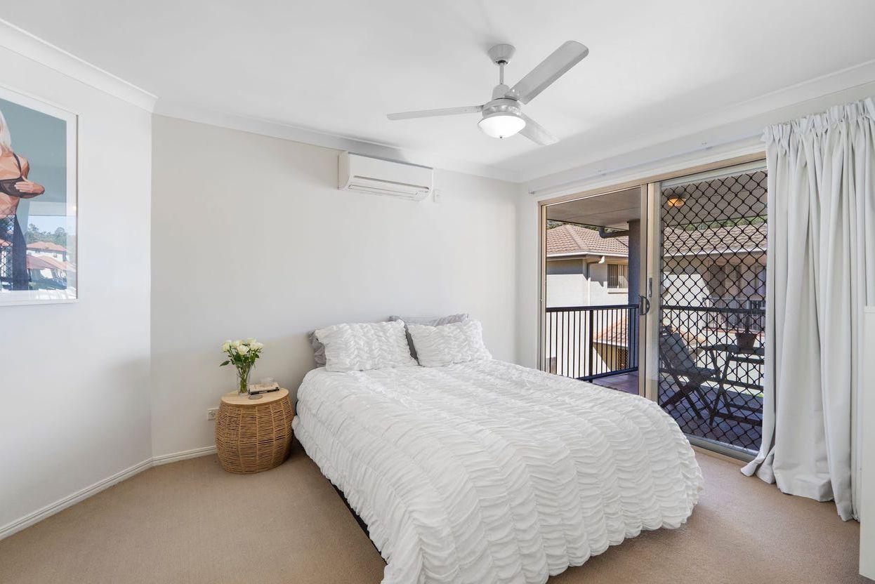 FREESTANDING TOWN HOME IN MANSFIELD SCHOOL CATCHMENTS FOR RENT