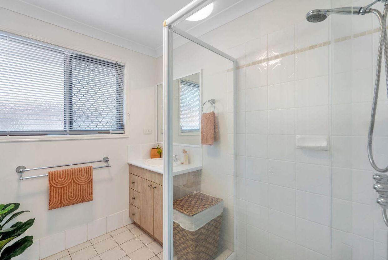 FREESTANDING TOWN HOME IN MANSFIELD SCHOOL CATCHMENTS FOR RENT