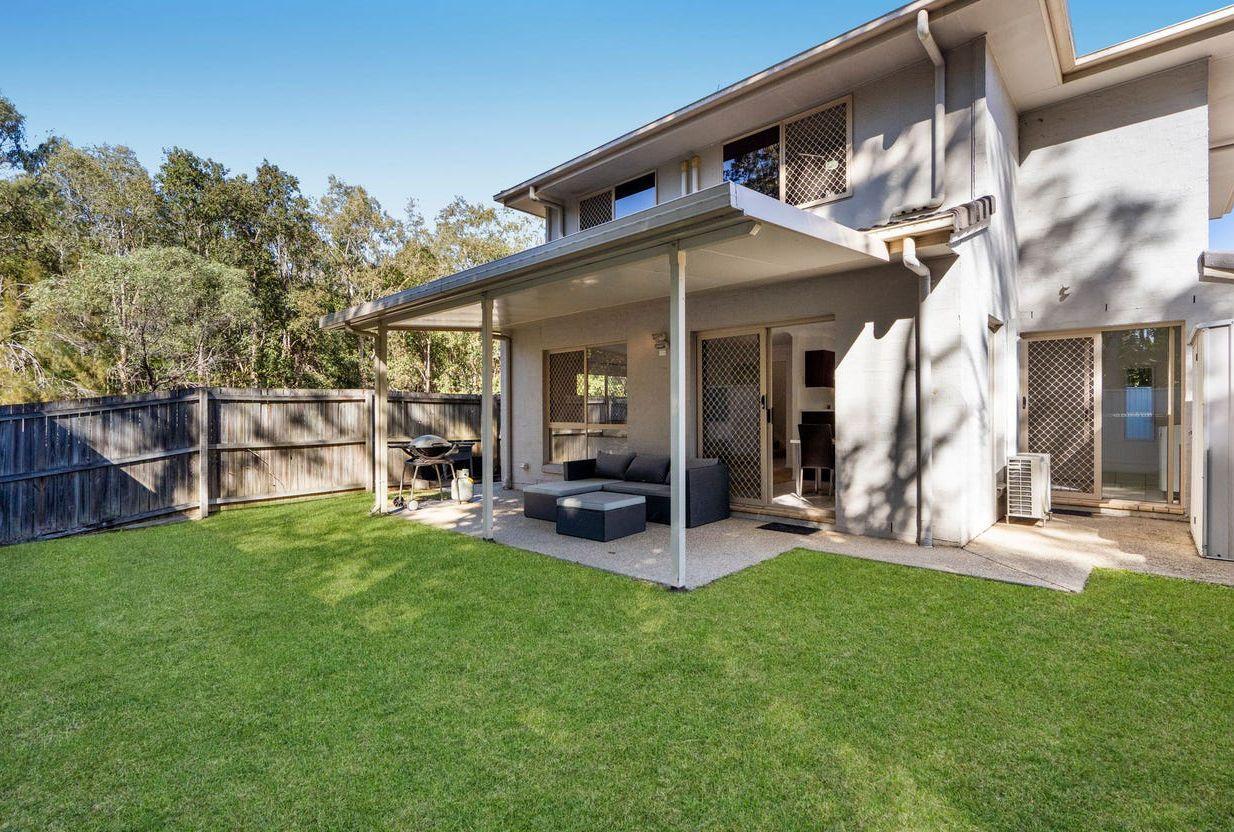 FREESTANDING TOWN HOME IN MANSFIELD SCHOOL CATCHMENTS FOR RENT