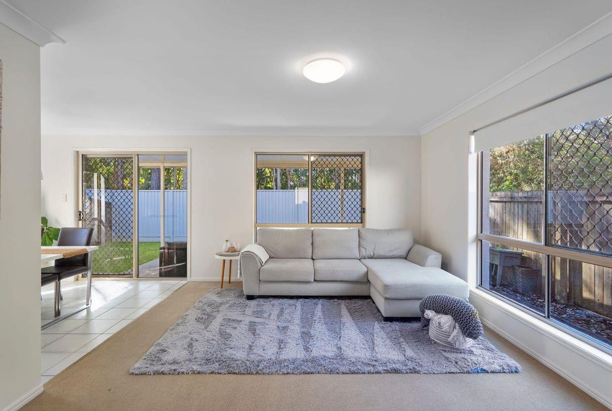 FREESTANDING TOWN HOME IN MANSFIELD SCHOOL CATCHMENTS FOR RENT