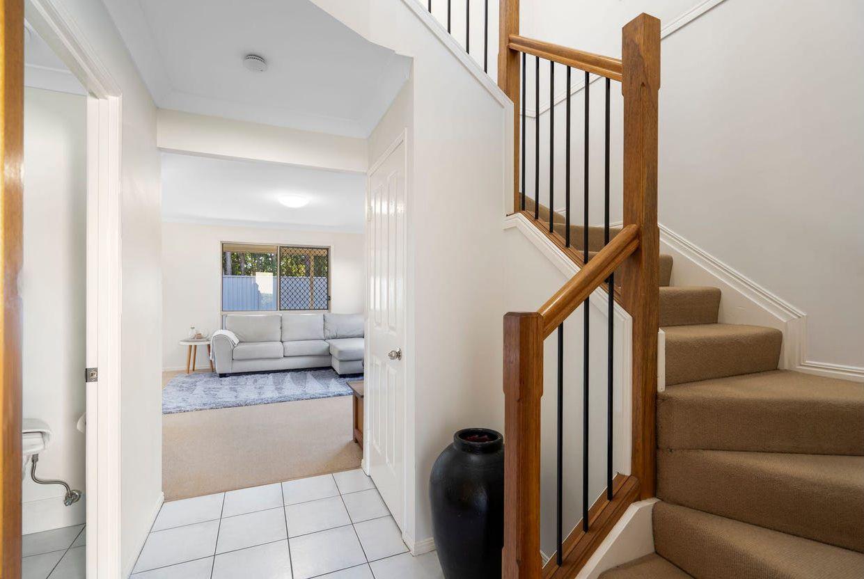 FREESTANDING TOWN HOME IN MANSFIELD SCHOOL CATCHMENTS FOR RENT