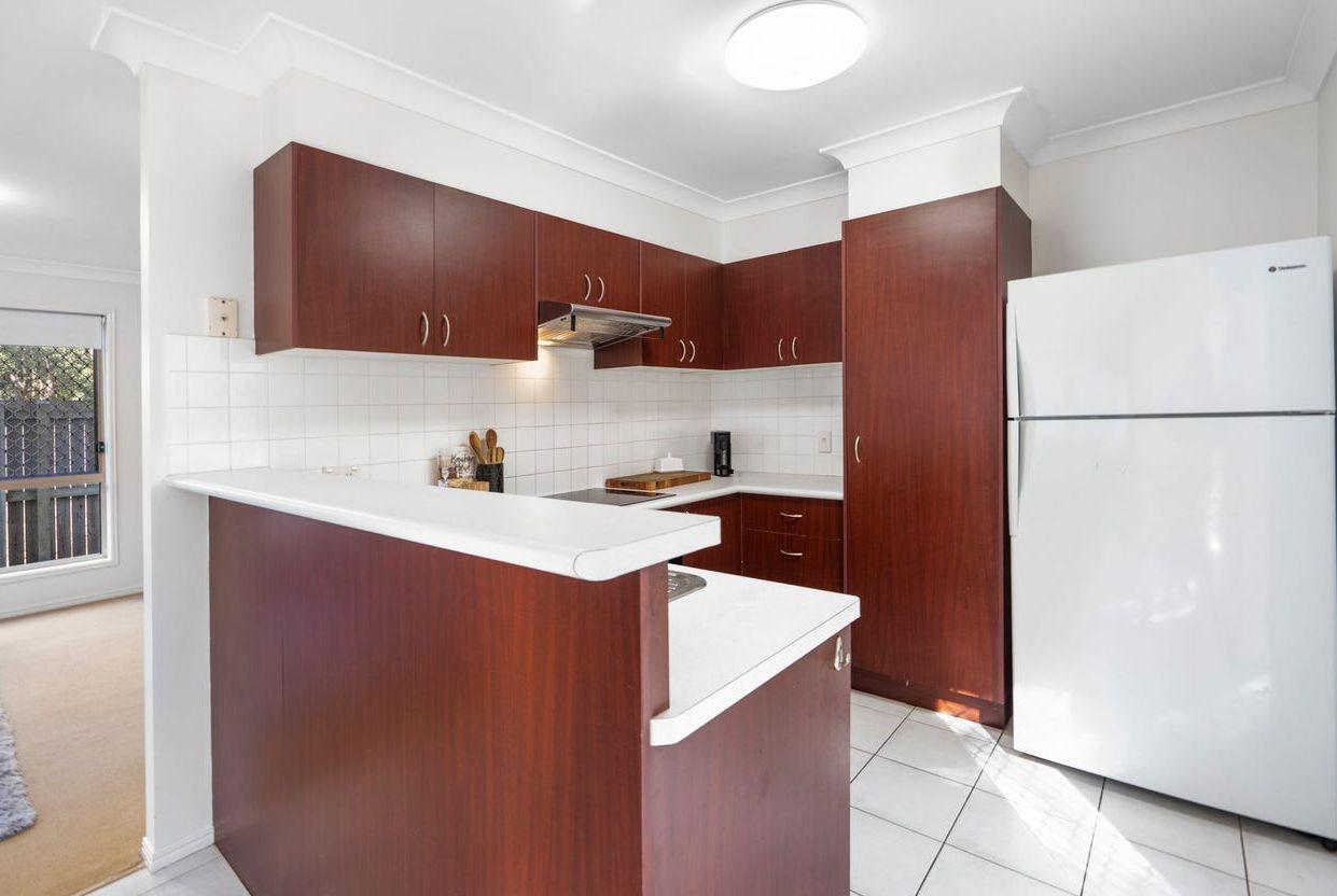 FREESTANDING TOWN HOME IN MANSFIELD SCHOOL CATCHMENTS FOR RENT