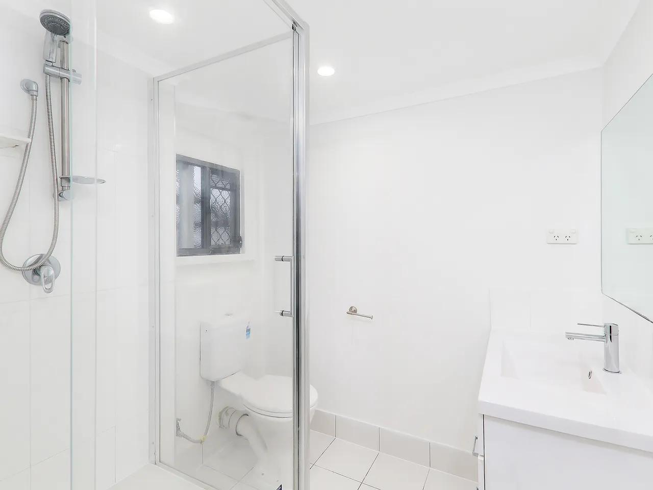 6.5kw solar system and New Battery 10.5 kw