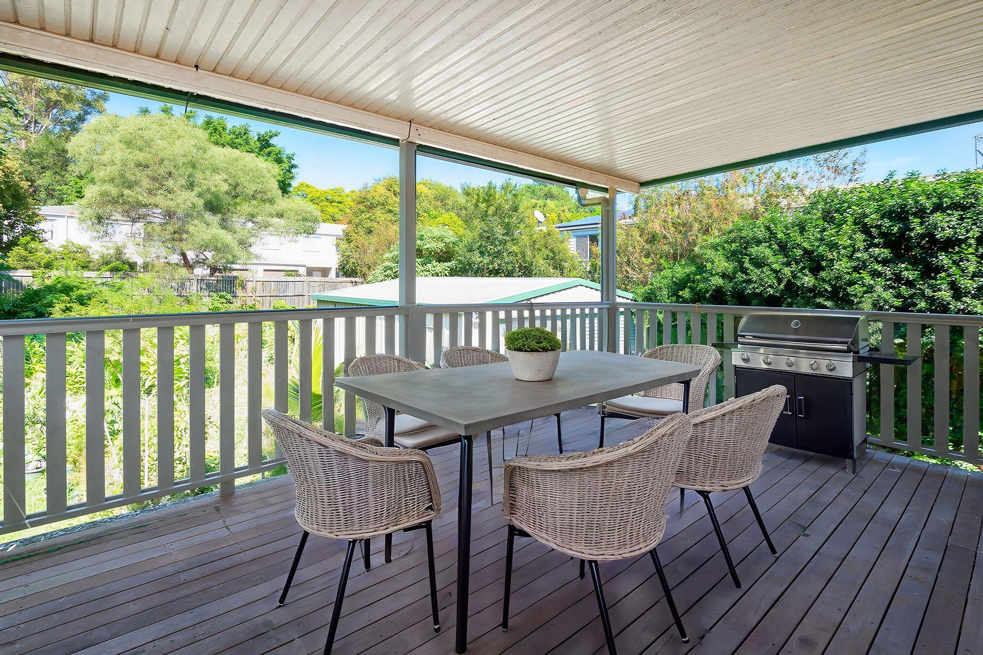 Dual Living or Home Business - The Choice is Yours