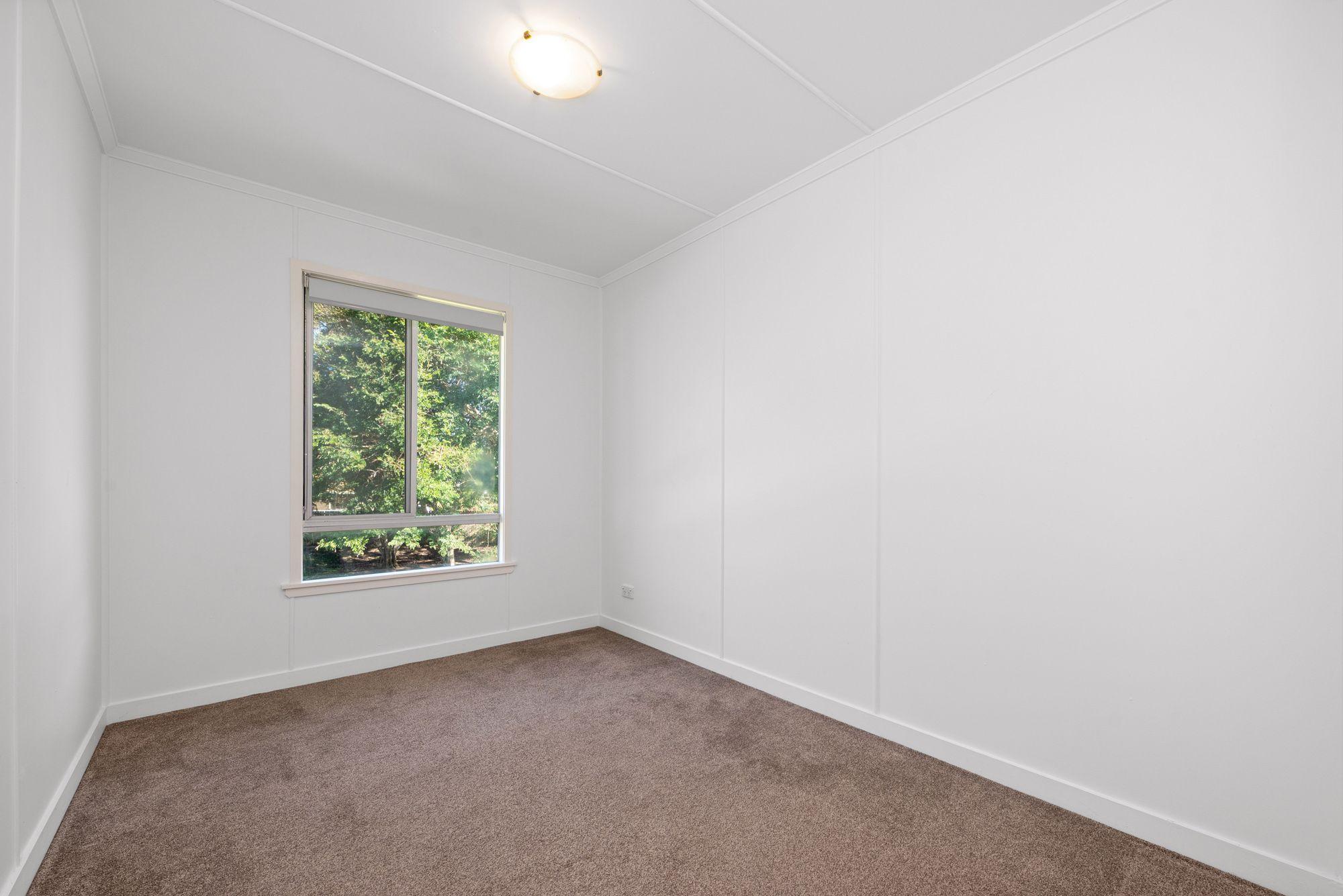 Mansfield & Wishart Catchment | Next To Park