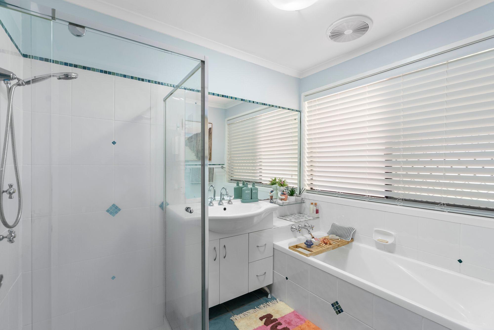 Location, Privacy, Lifestyle - this has it all!!