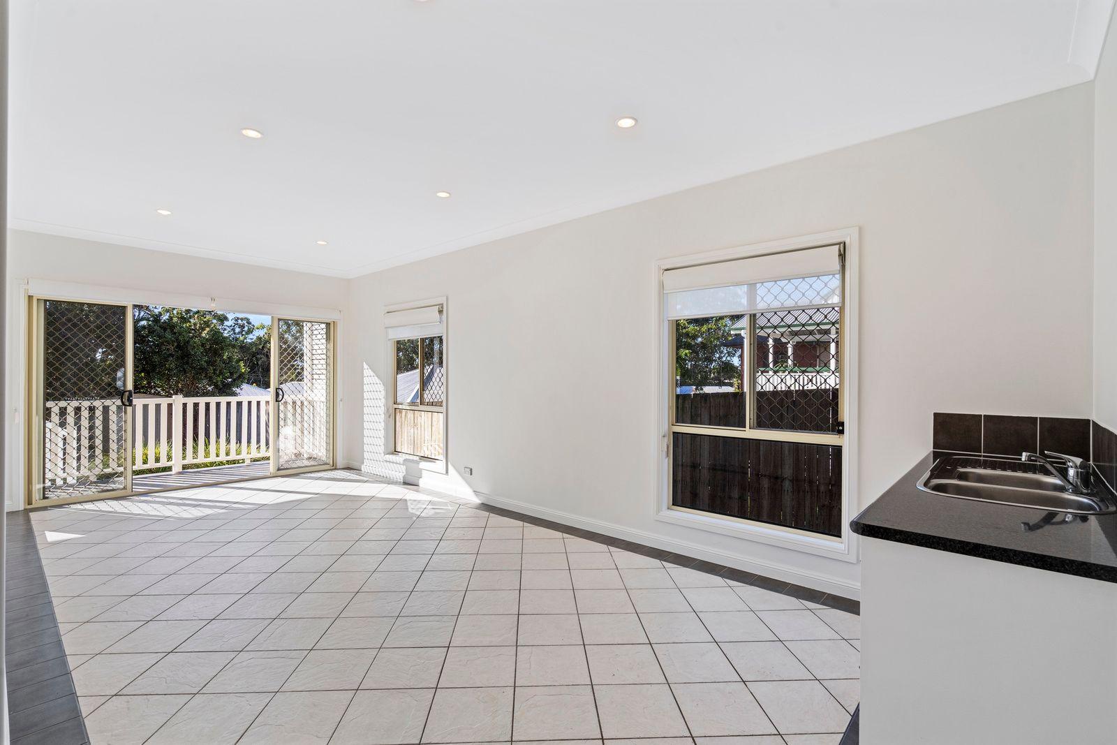 BEAUTIFUL FAMILY HOME IN PRIME LOCATION