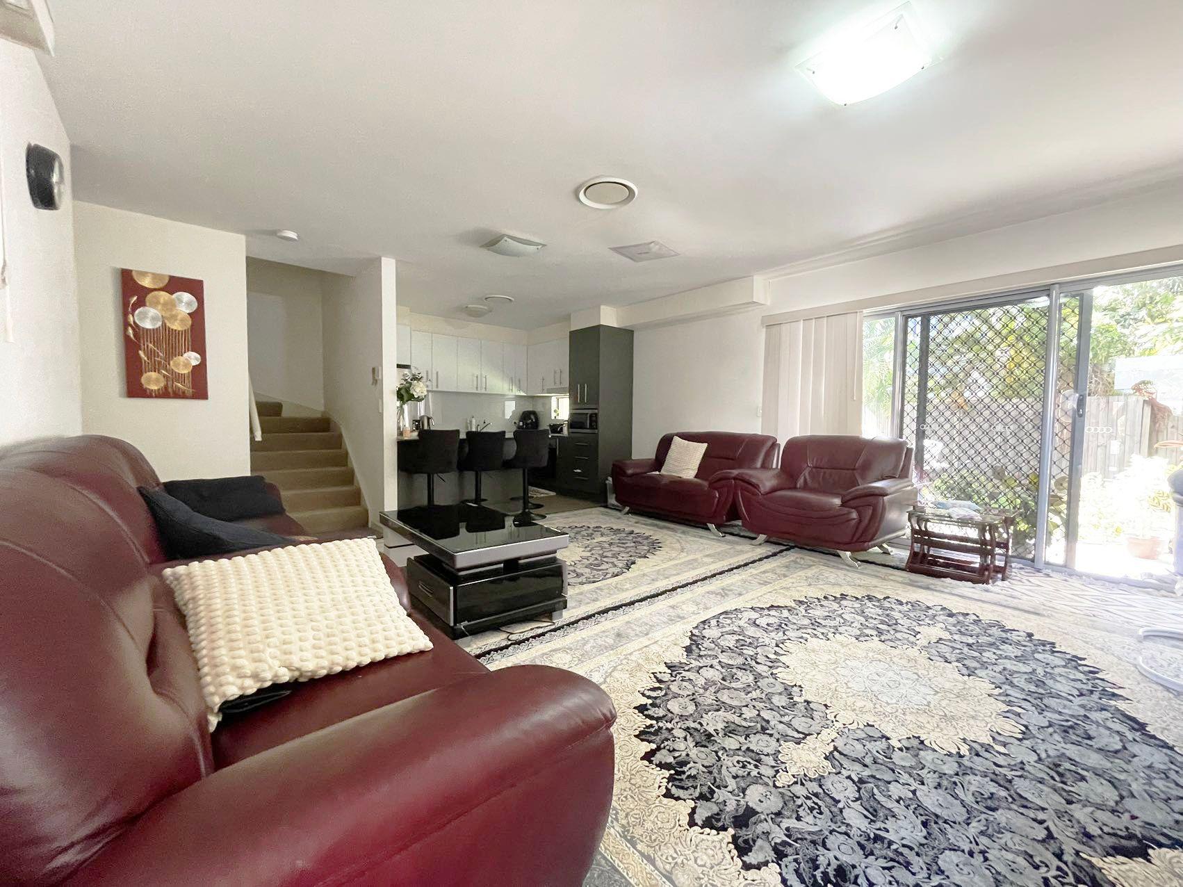 Prop-GPT: House: QLD Yeronga, QLD 4104 Home For Rent