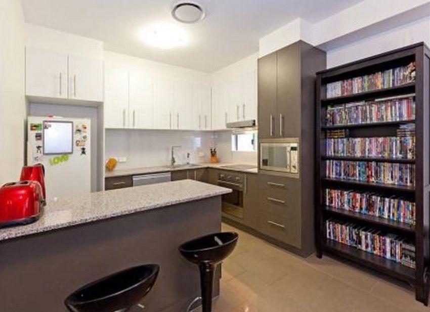 Modern 4 Bedroom Townhouse Made Your Cozy Home