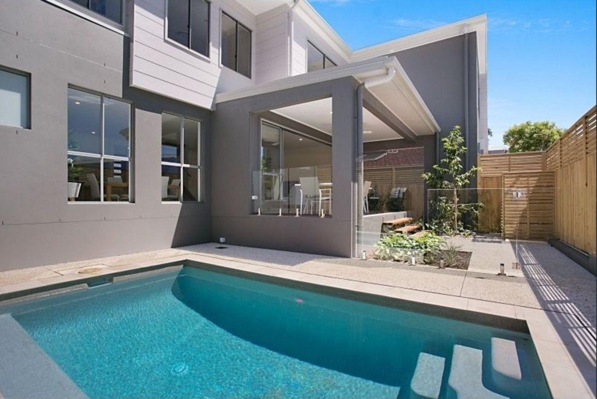 Prop-GPT: House: QLD Miami, QLD 4220 Queensland 4220