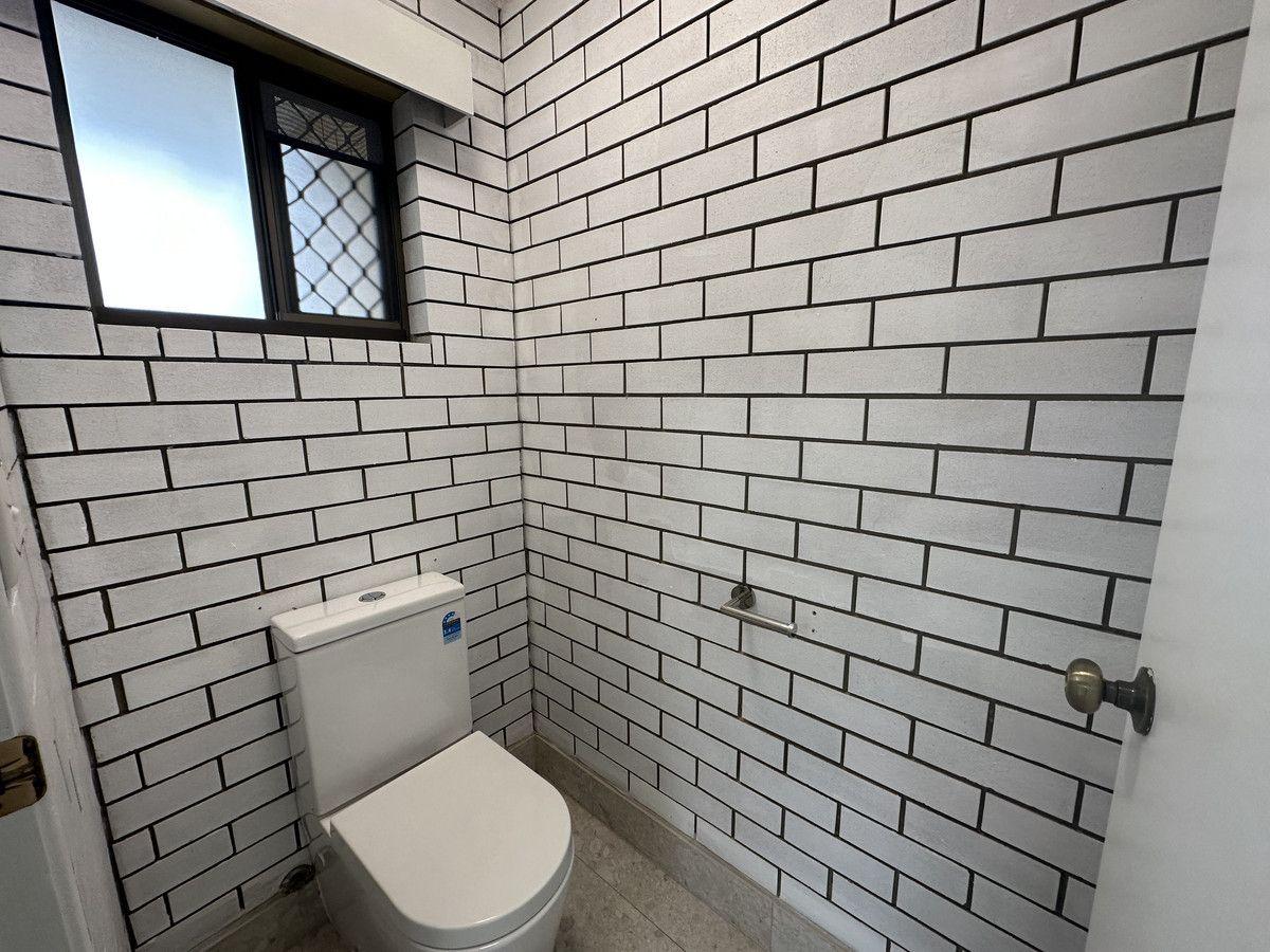 2-11 Walker Street, PALM BEACH, QLD 4221 - Duplex / Semi - Detached for Rent - harcourts.net