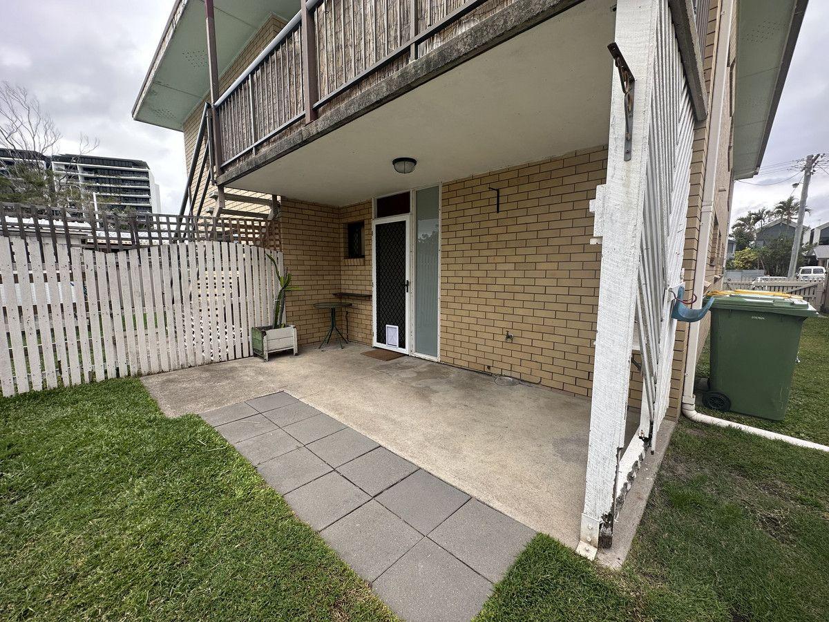 2-11 Walker Street, PALM BEACH, QLD 4221 - Duplex / Semi - Detached for Rent - harcourts.net