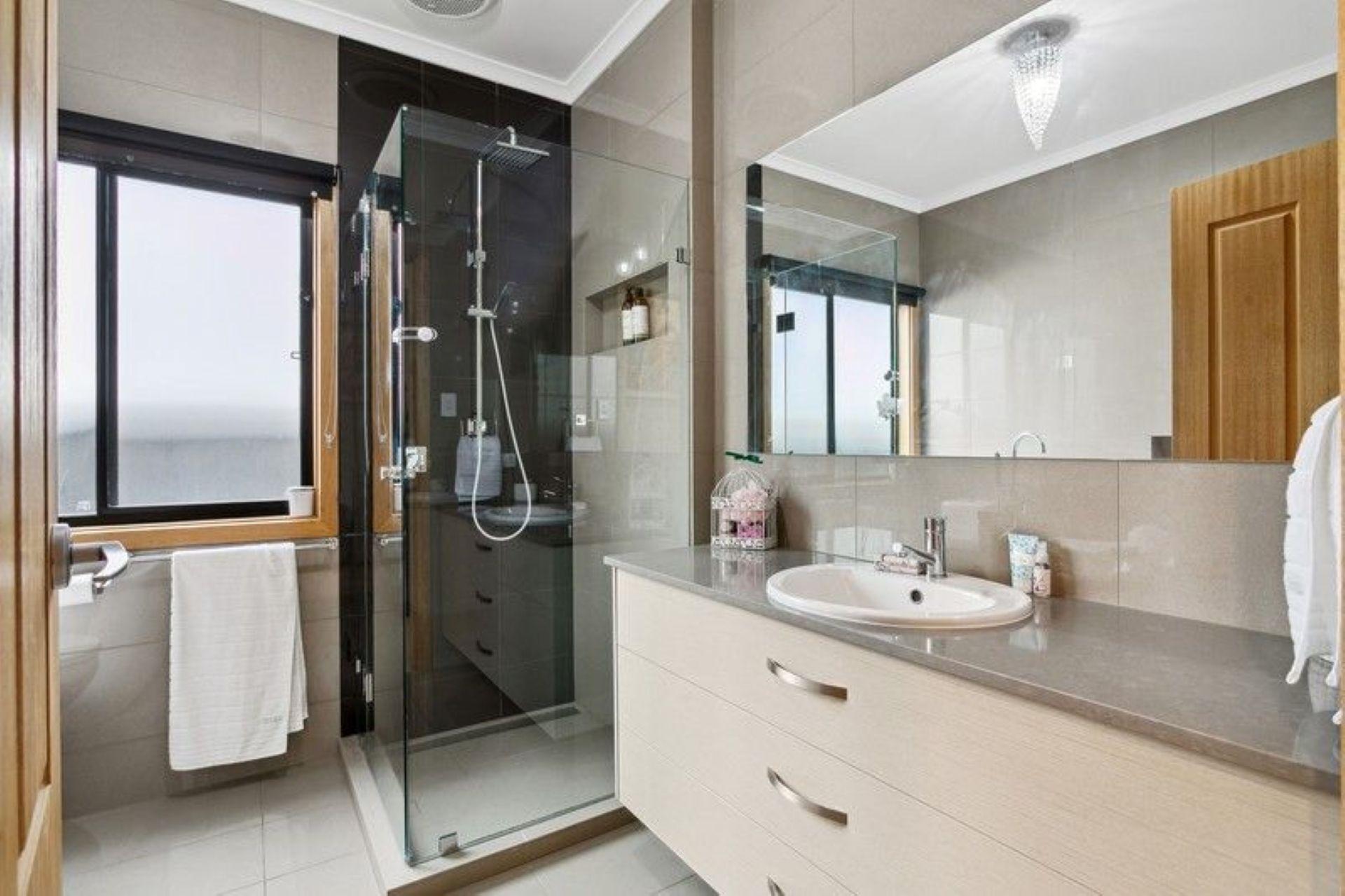 Stunning Home with Solar and Pool