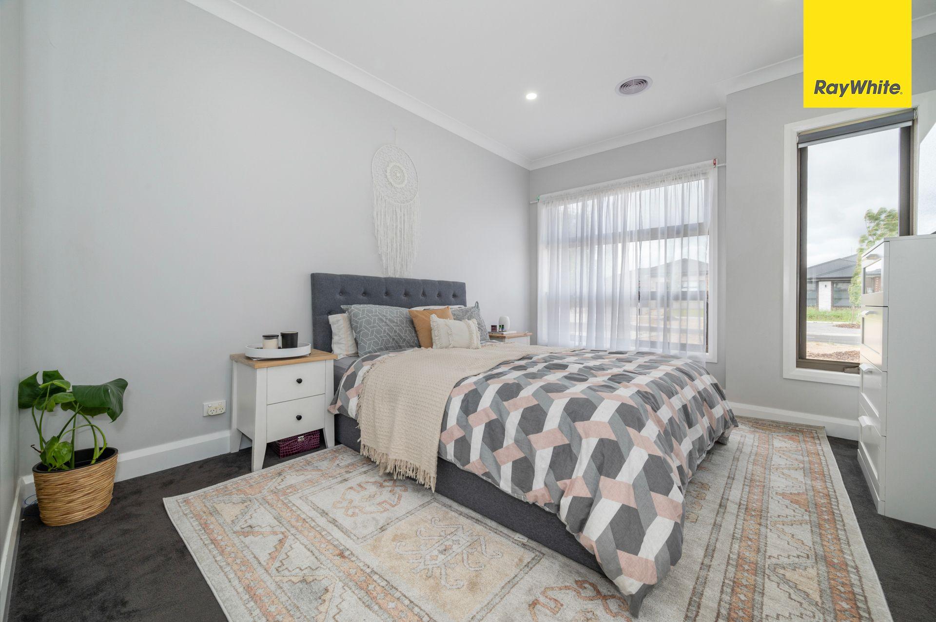 BEAUTIFUL DESIGNED FAMILY HOME