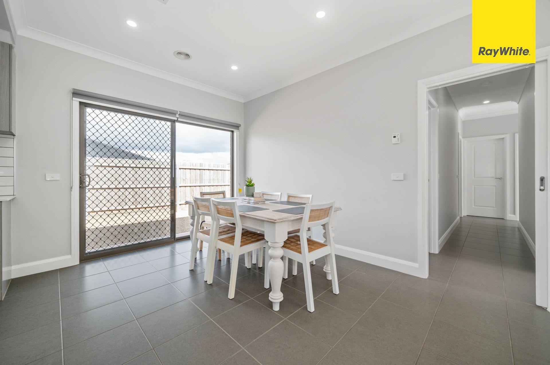 BEAUTIFUL DESIGNED FAMILY HOME