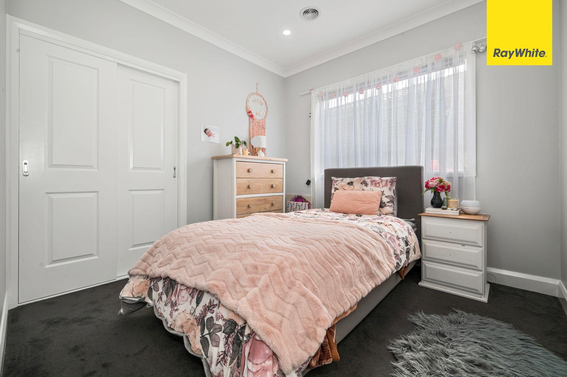 BEAUTIFUL DESIGNED FAMILY HOME