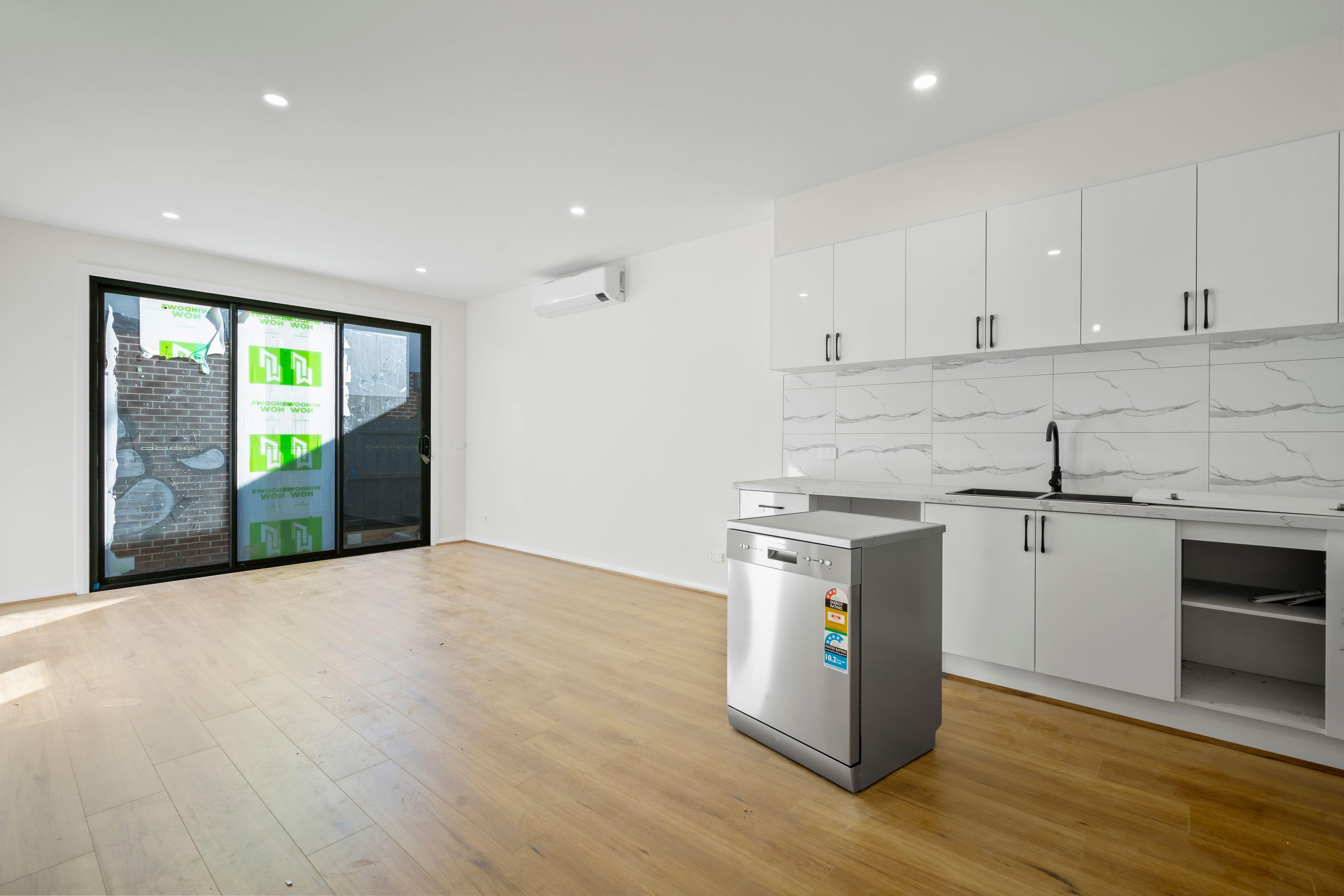 Townhouse for Rent: Jacana, VIC 3047, VIC, 3047
