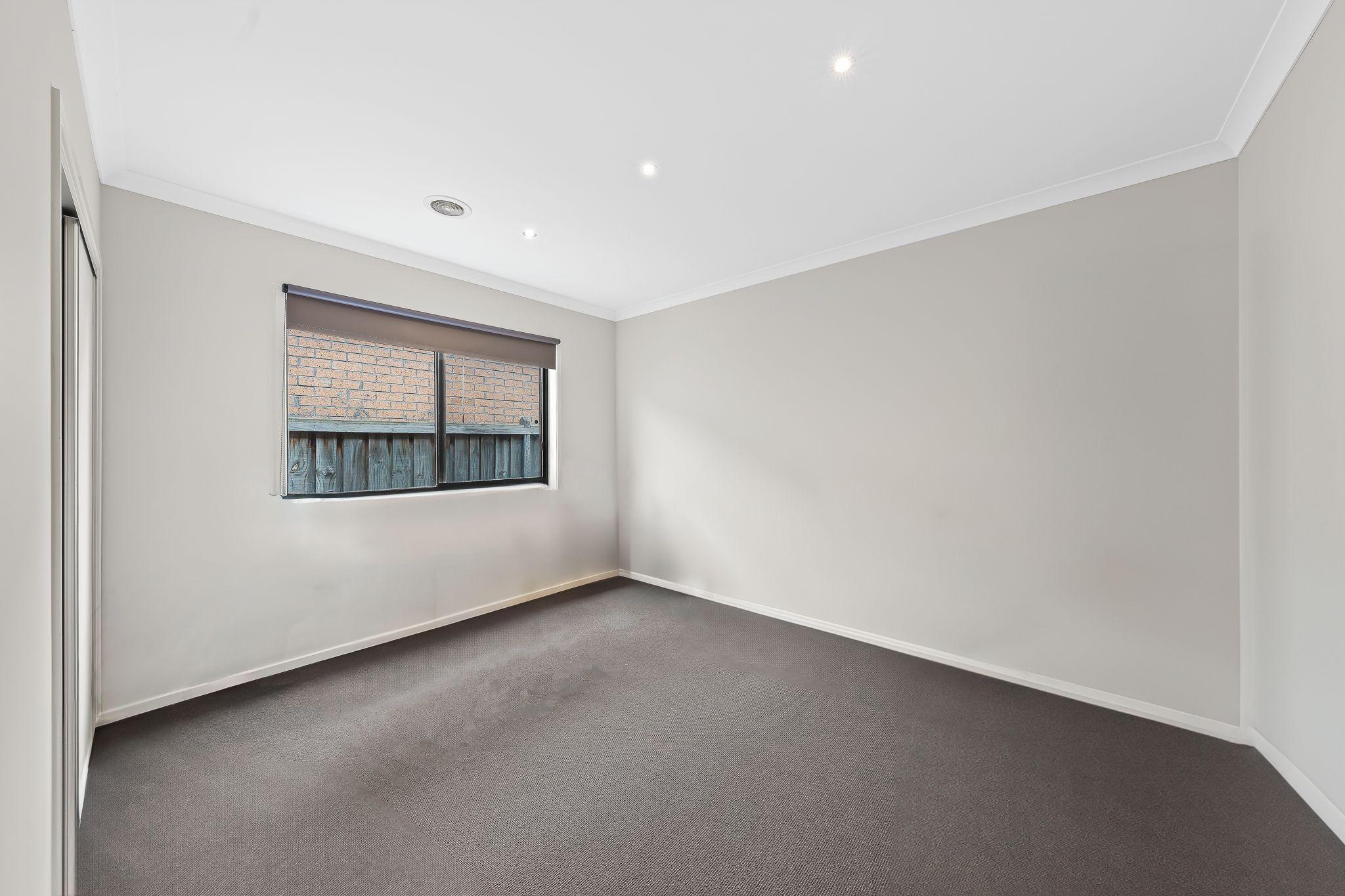 Welcome to 47 Bluemist Circuit, Lyndhurst