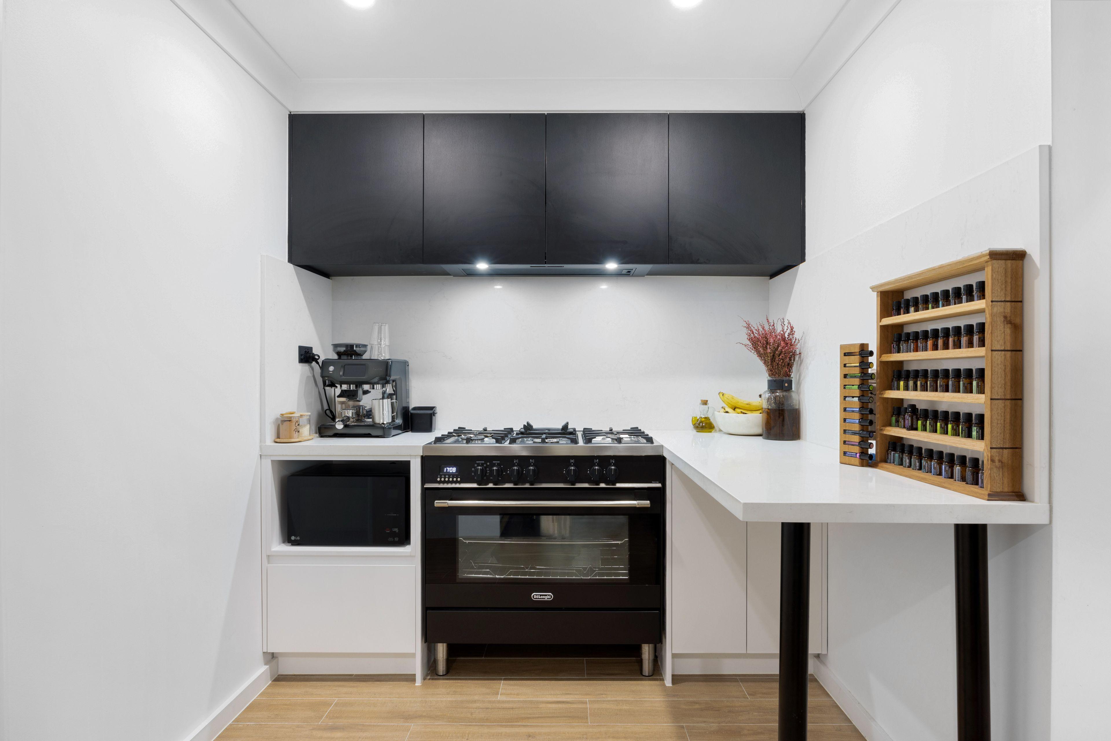 Stylish & Modern Family Home in Quiet Cul-de-Sac