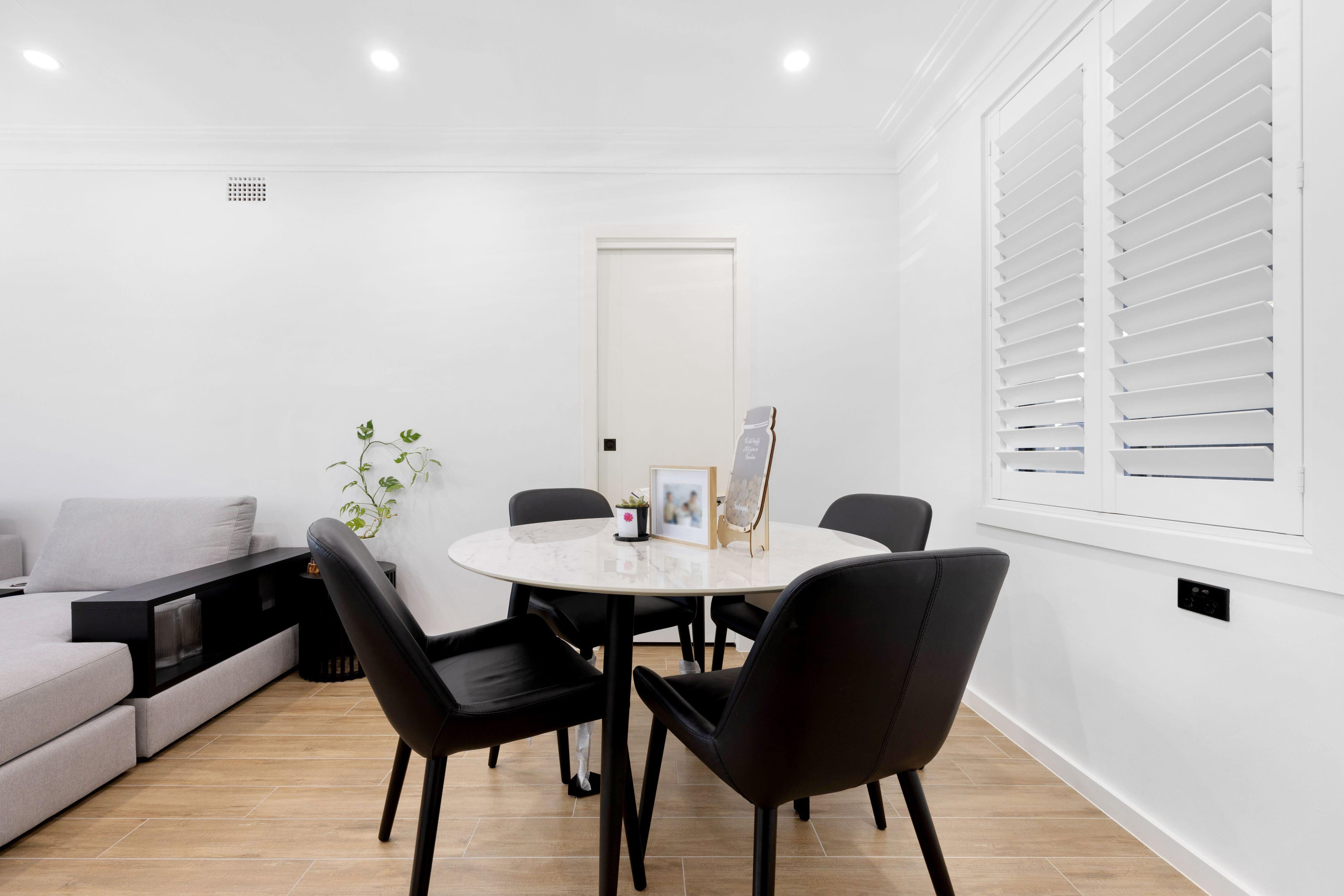 Stylish & Modern Family Home in Quiet Cul-de-Sac