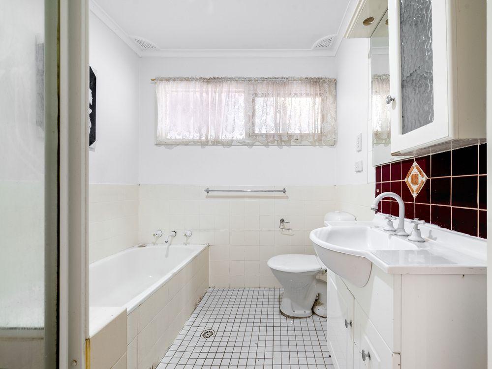 House for Rent: Ambarvale, NSW 2560, NSW, 2560