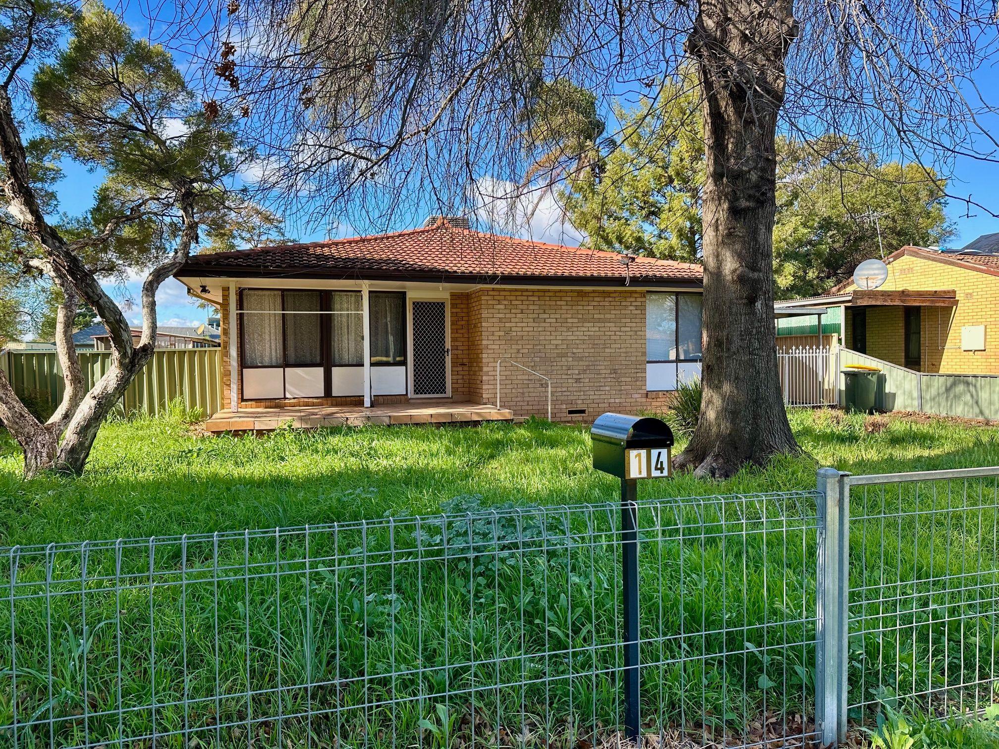 Prop-GPT: House: NSW Griffith, NSW 2680 Home For Rent