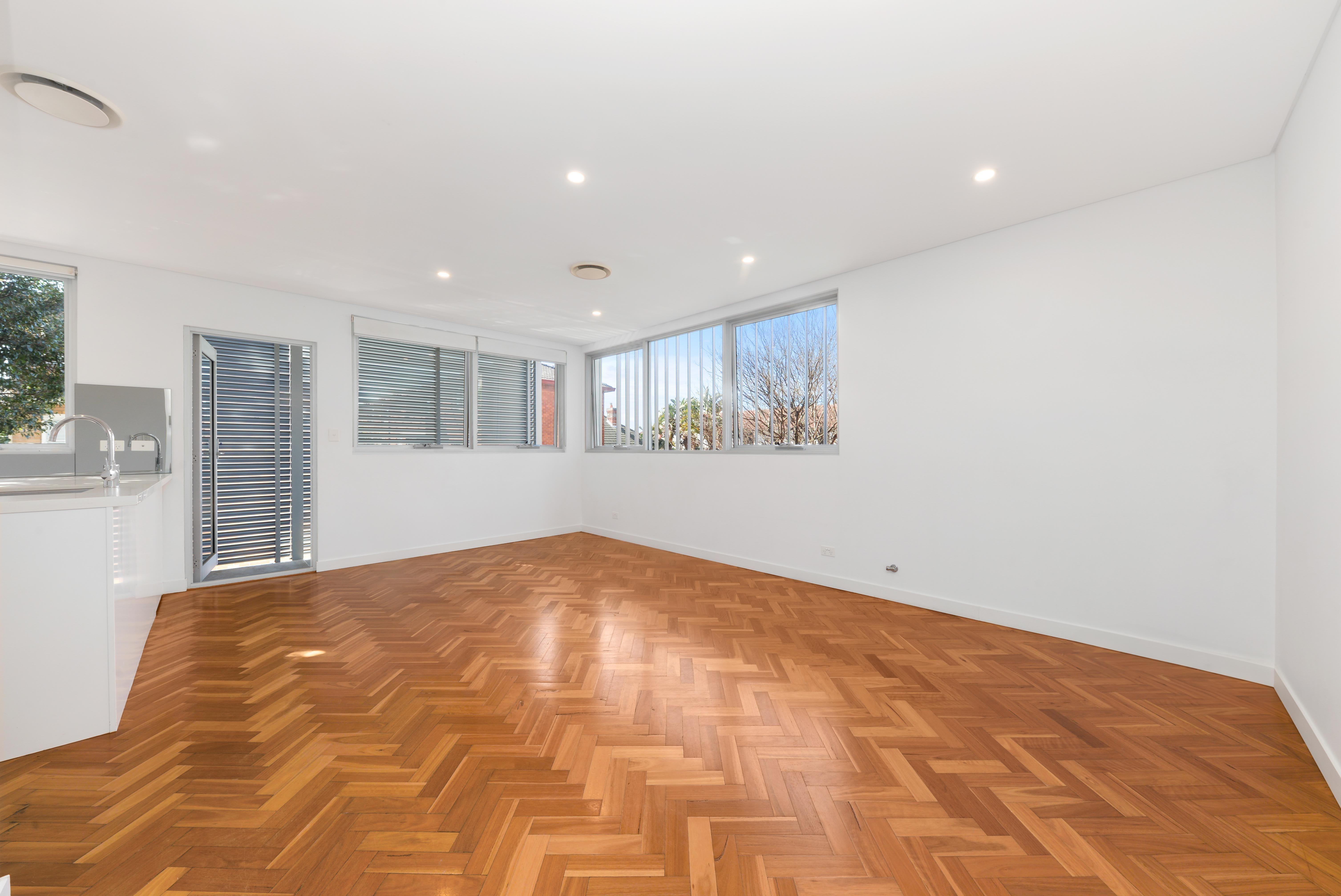 Prop-GPT: Apartment: NSW South Coogee, NSW 2034 Home For Rent
