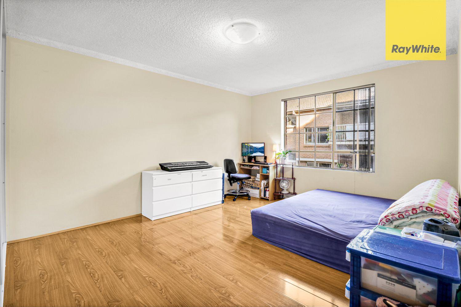 WALKING DISTANCE TO STATION