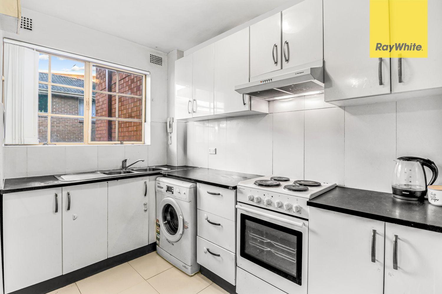 WALKING DISTANCE TO STATION